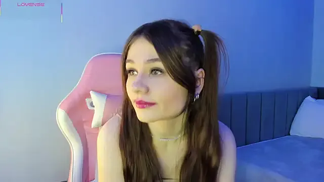 Barbara_Allen from StripChat is Freechat