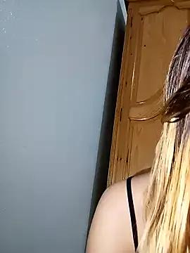 barbieelove from StripChat