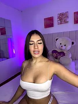 Barbiieee from StripChat