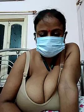 Barna_Love from StripChat is Freechat