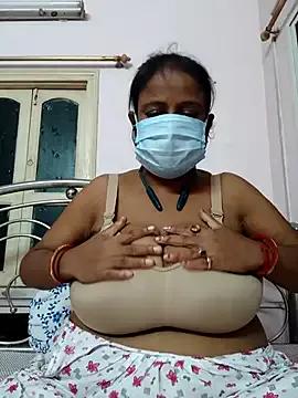 Barna_Love from StripChat is Freechat