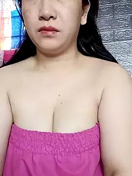 Basabetnga from StripChat