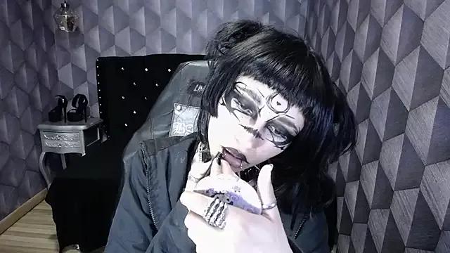 bathoryariax from StripChat is Freechat