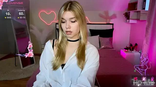 Try our streaming cams variety and talk on a personal level with our adorable girls streamers, showing off their bountiful shapes and dildos.