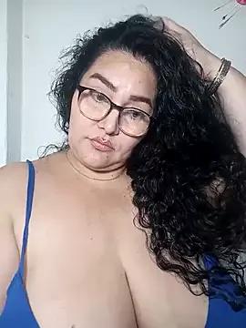 BBW_CandyPlumQueen from StripChat is Freechat
