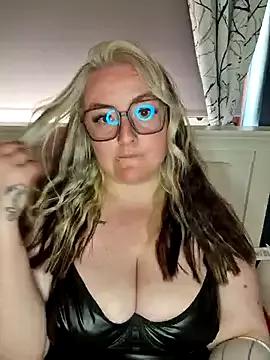 BBW_Diamond_xox from StripChat