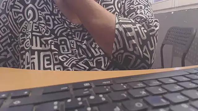 Bbwxxx70 from StripChat