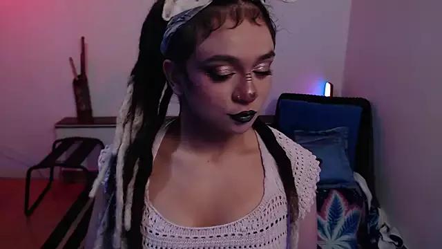 Try our streaming cams variety and talk on a personal level with our adorable girls streamers, showing off their bountiful shapes and dildos.