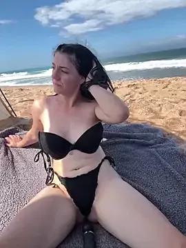 Bea_Nelle from StripChat