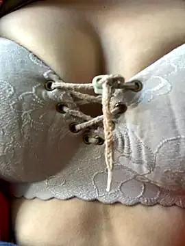 Bear-cute00 from StripChat is Freechat