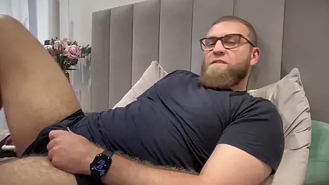 Bear_bear_ from StripChat is Freechat