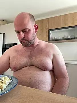 bearlover992 from StripChat is Freechat