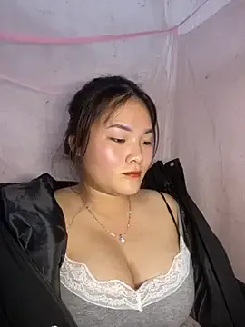 Beautiful-light22 from StripChat is Freechat