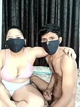 Beautiful_couple_70 from StripChat