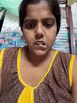 Beauty-queen from StripChat is Freechat