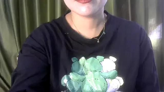 beauty_bipasa from StripChat is Freechat