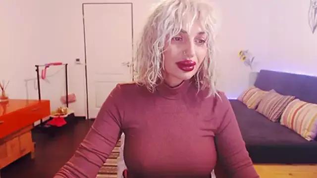 Try our streaming cams variety and talk on a personal level with our adorable girls streamers, showing off their bountiful shapes and dildos.