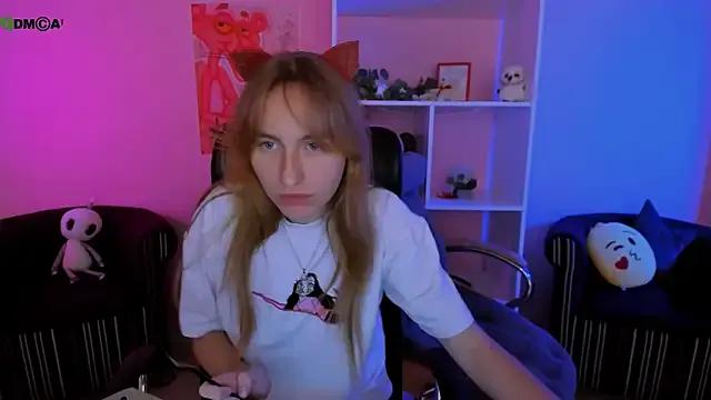 Try our streaming cams variety and talk on a personal level with our adorable girls streamers, showing off their bountiful shapes and dildos.