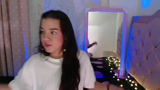 Try our streaming cams variety and talk on a personal level with our adorable girls streamers, showing off their bountiful shapes and dildos.