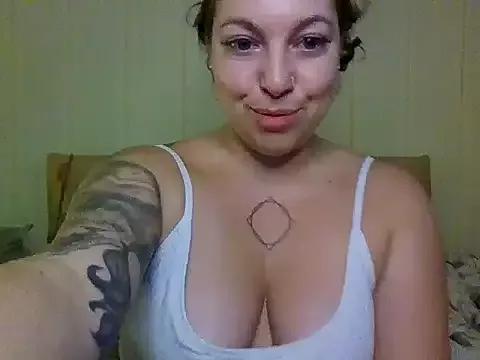 beberoyale from StripChat