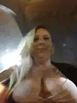 BecciDeluxe from StripChat