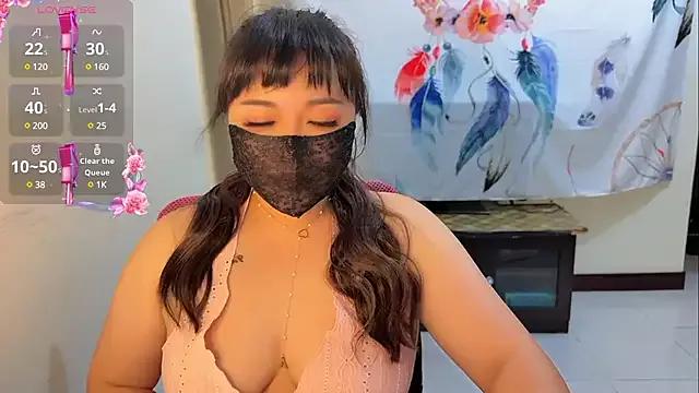 bee_baby from StripChat