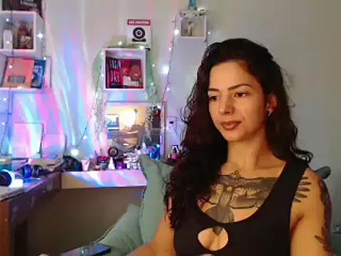 BeellyDance from StripChat