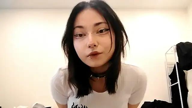 Beeping_Creature from StripChat