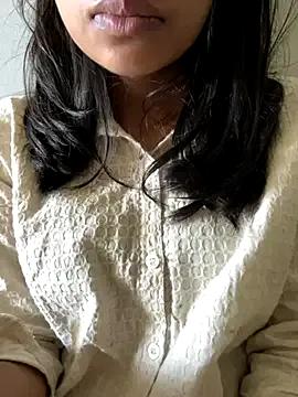 Belarani000 from StripChat is Freechat
