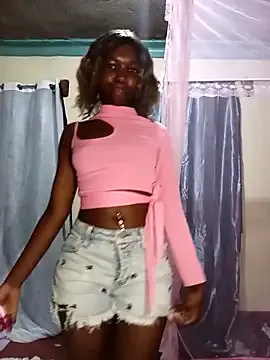 BelindaLexy from StripChat is Freechat