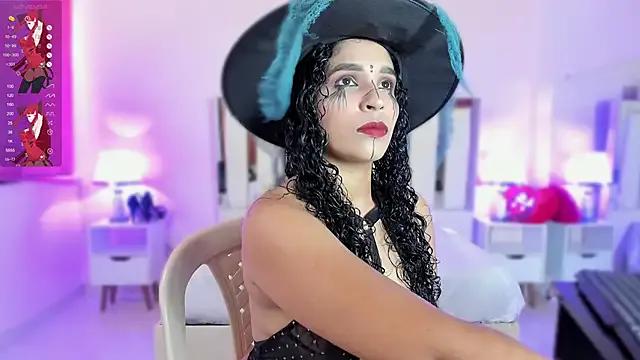 Belindamuller from StripChat is Freechat