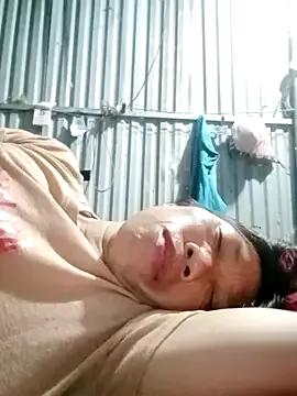Bella-bae from StripChat