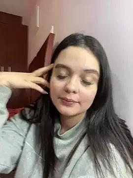 Bella-hadiid from StripChat