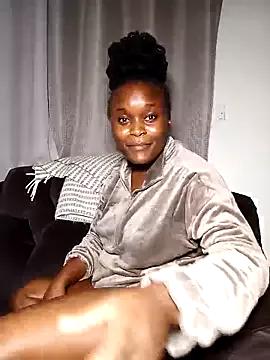 Bella045 from StripChat