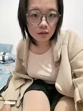 Bella0815 from StripChat