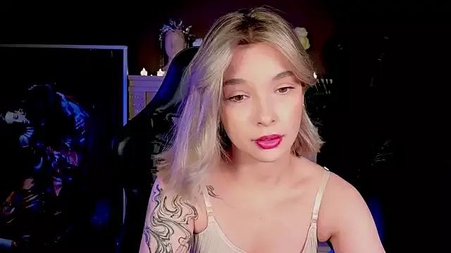 Try our streaming cams variety and talk on a personal level with our adorable girls streamers, showing off their bountiful shapes and dildos.