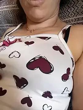 bella_bellaa from StripChat