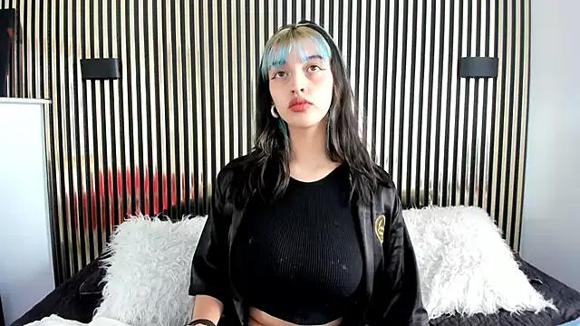 Bella_Bleu from StripChat