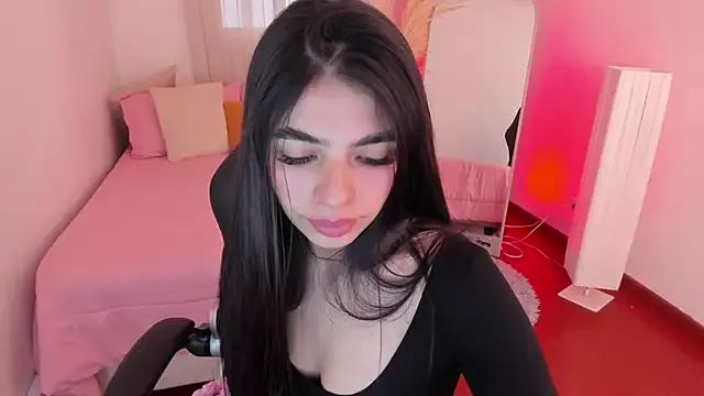 bella_blue18 from StripChat