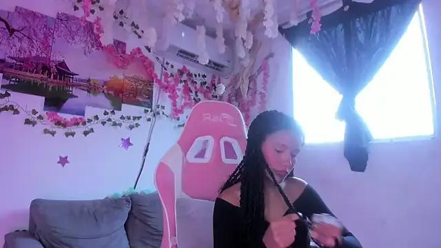 bella_brownm from StripChat