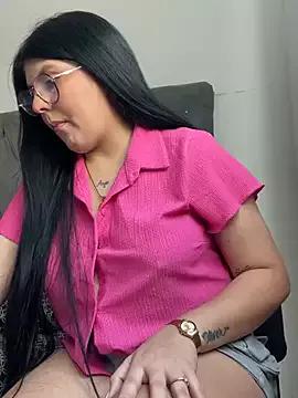 bella_isabela from StripChat