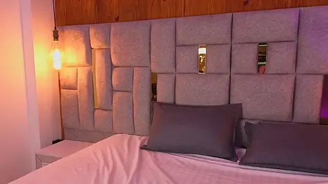 bella_kittyy_ on StripChat 