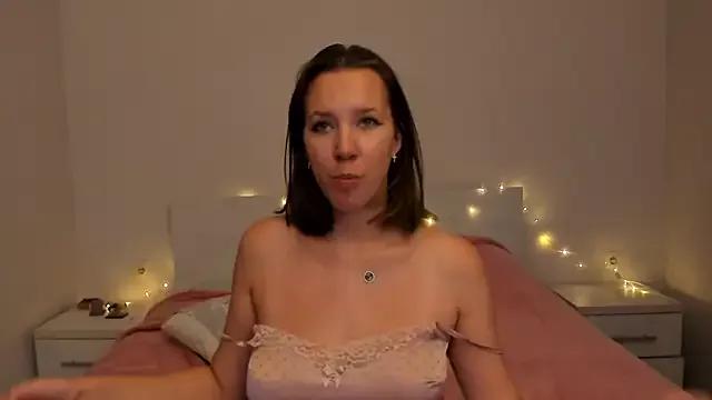 Bella_Machaper from StripChat