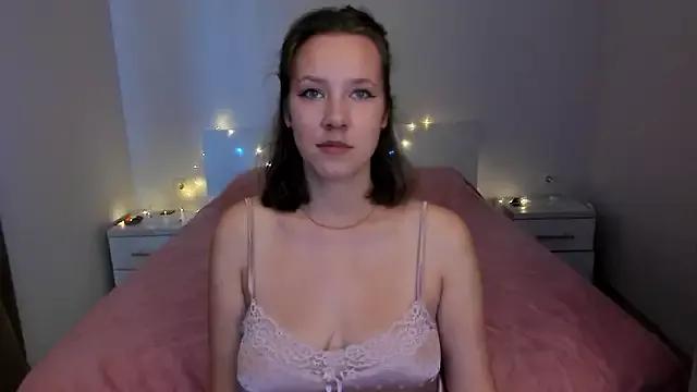 Bella_Machaper from StripChat