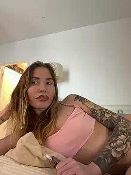 Bella_Meg from StripChat