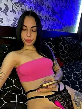 Bella_R0se from StripChat