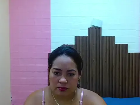 Bella_Summers_ from StripChat