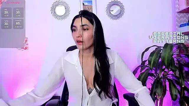 Try our streaming cams variety and talk on a personal level with our adorable girls streamers, showing off their bountiful shapes and dildos.