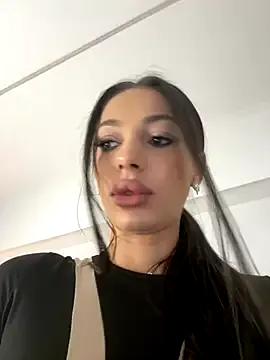 Bella_Vixen_ from StripChat is Freechat