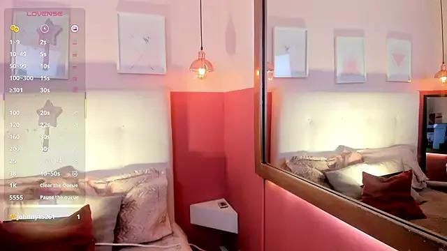 Try our streaming cams variety and talk on a personal level with our adorable girls streamers, showing off their bountiful shapes and dildos.